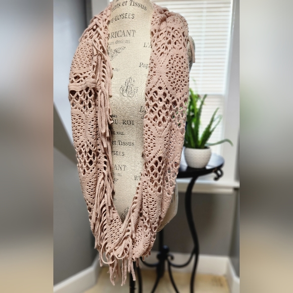 Fringe Infinity Scarf - Picture 2 of 3